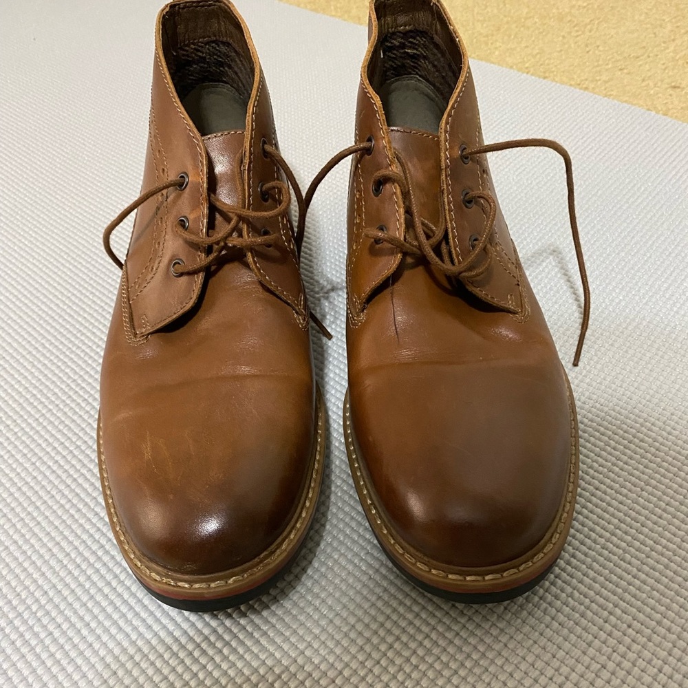 Men size 12 Boot